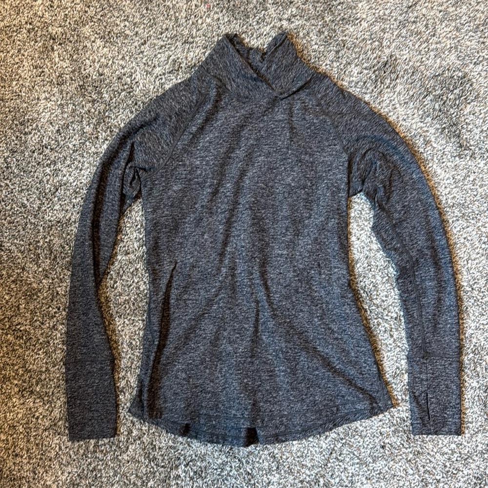 Lululemon top